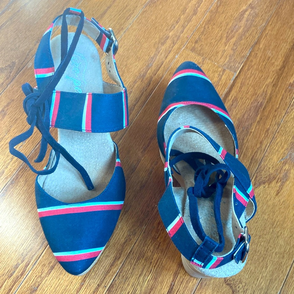 FREE PEOPLE Monaco Nautical Navy Blue & Red Striped Heeled Clogs : size 37